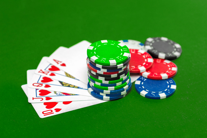 オンラインポーカー【ポーカーの始め方とルールの開設】
